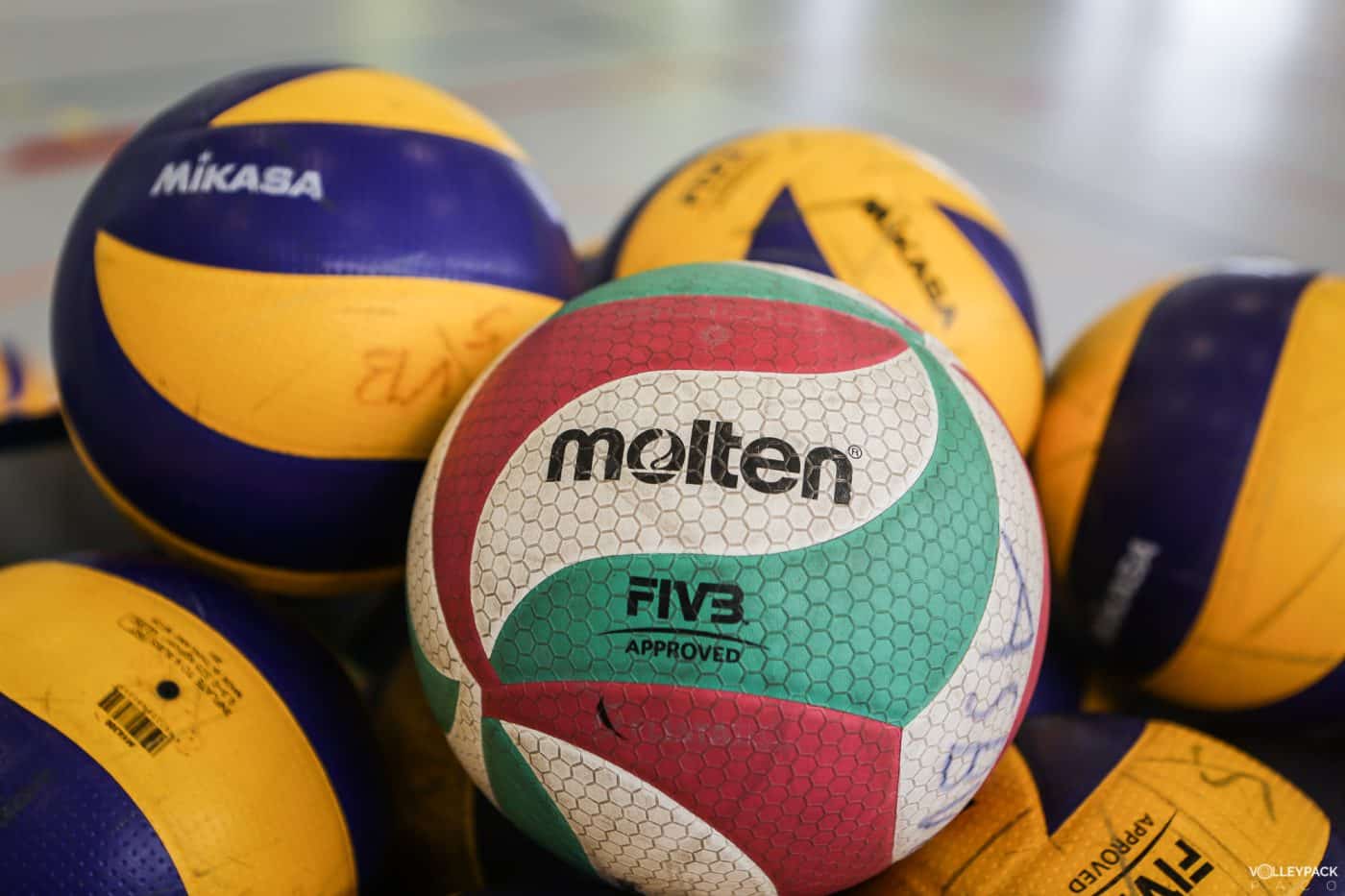 Le Molten V5M5000 : Focus sur le ballon de volley officiel de la LNV