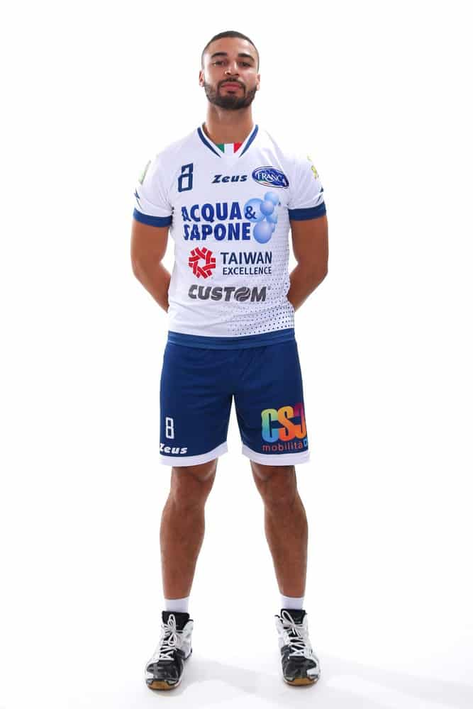 volleypack-focus-sur-swan-ngapeth-2019-1