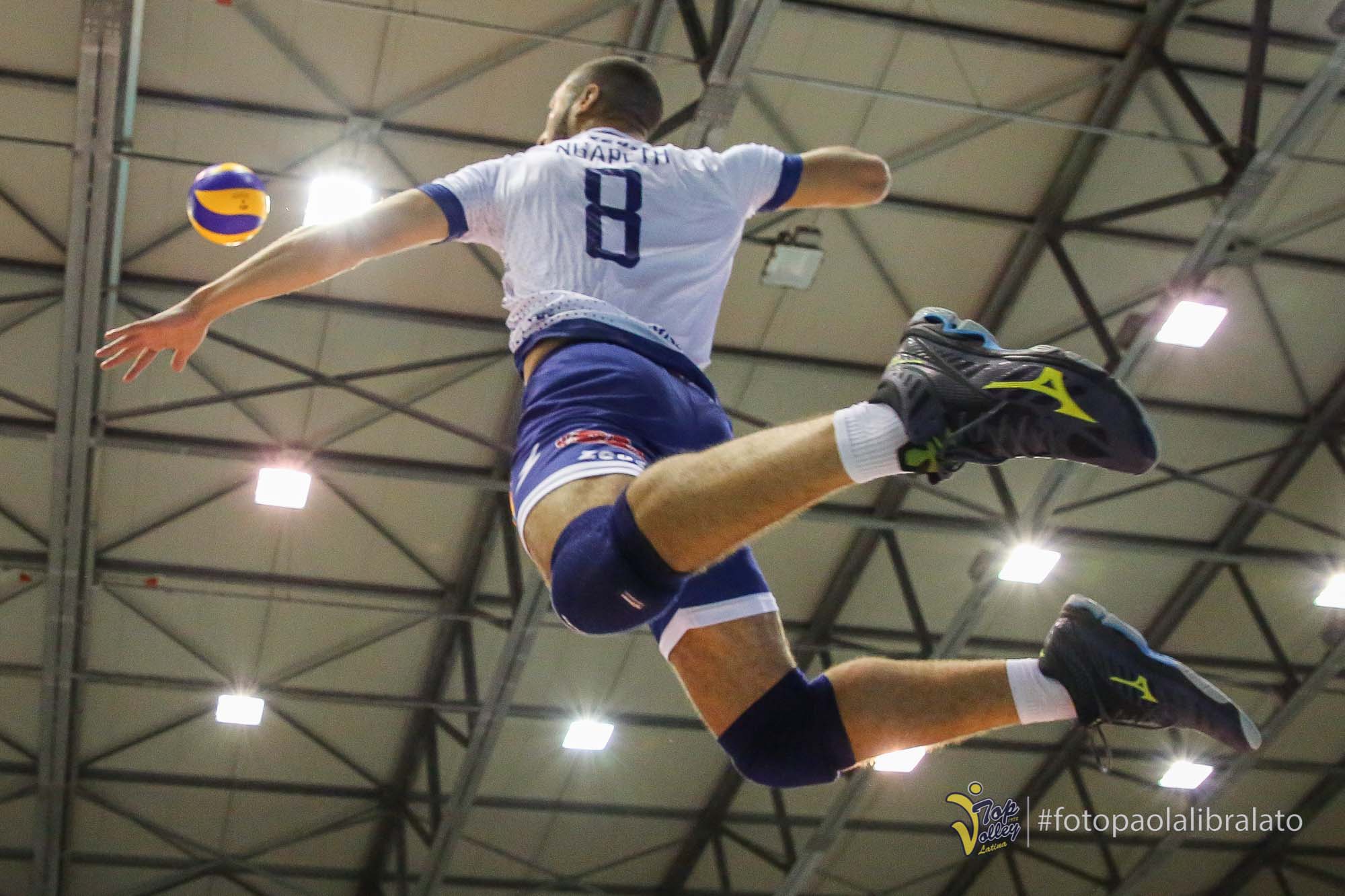 volleypack-focus-sur-swan-ngapeth-2019-13