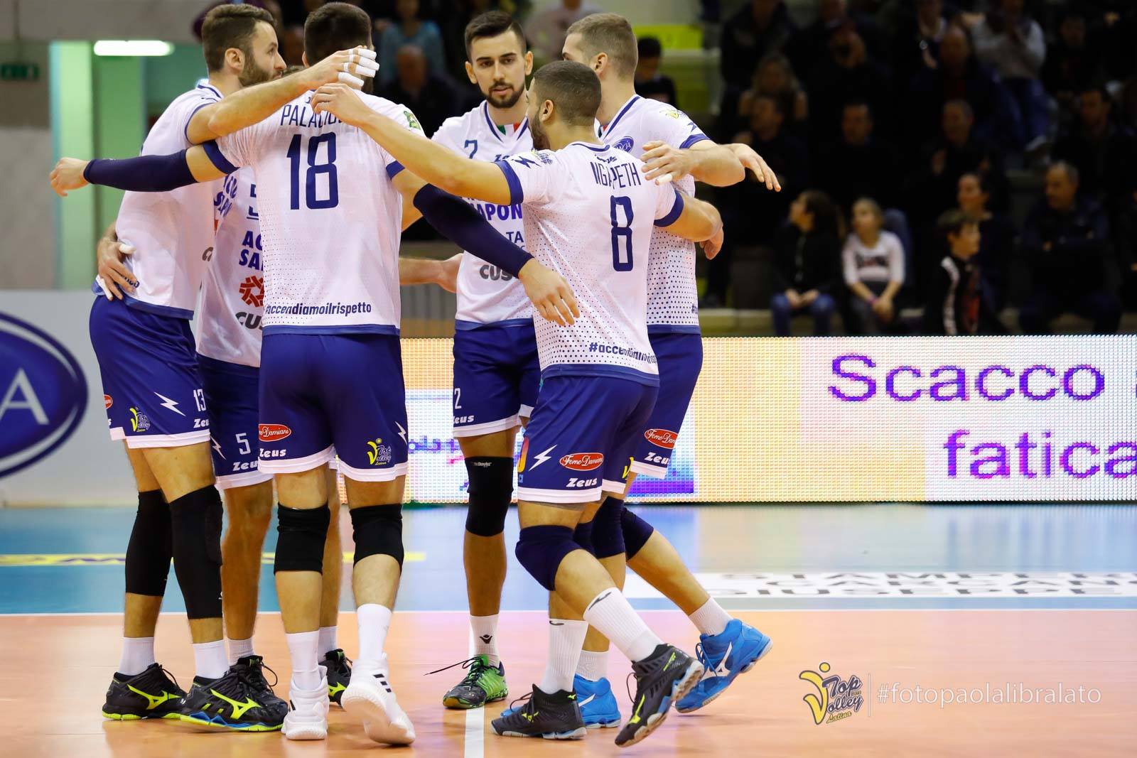 volleypack-focus-sur-swan-ngapeth-2019-14