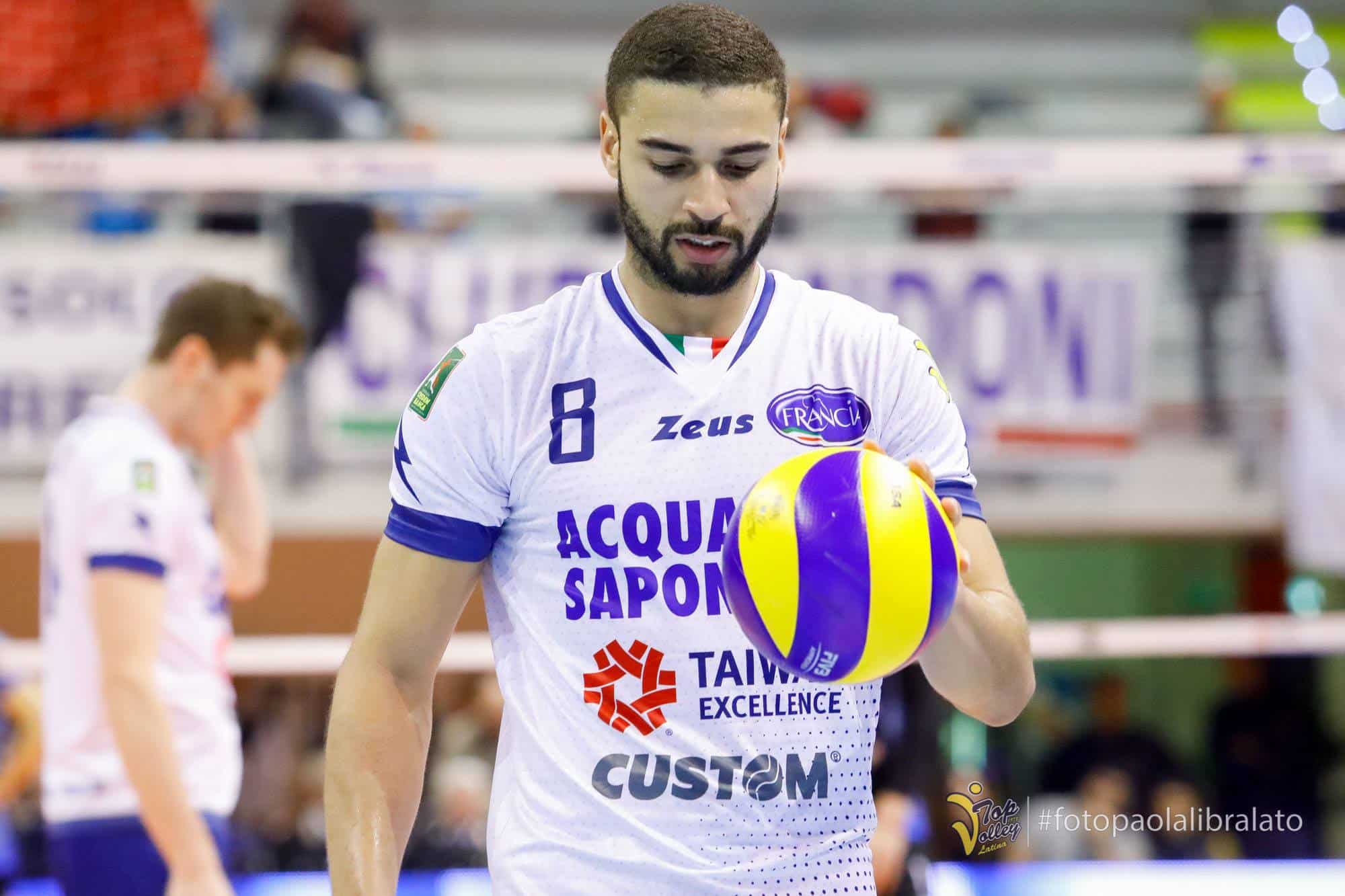 volleypack-focus-sur-swan-ngapeth-2019-7