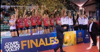 Image de l'article La compo chaussures de St Raphaël Var Volley-Ball en finale de la Coupe de France 2019