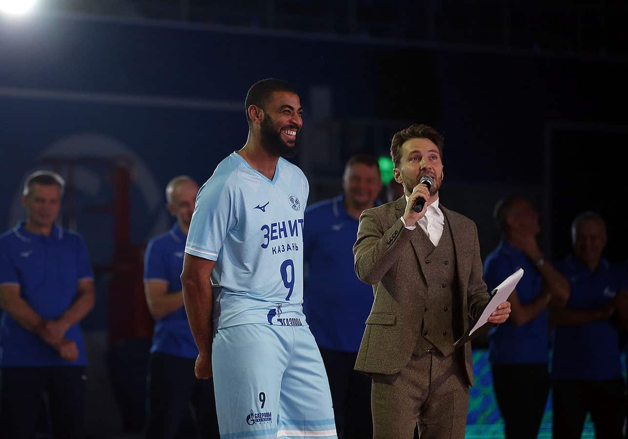 nouveau-maillot-volley-zenit-kazan-mizuno-2019-2020-1