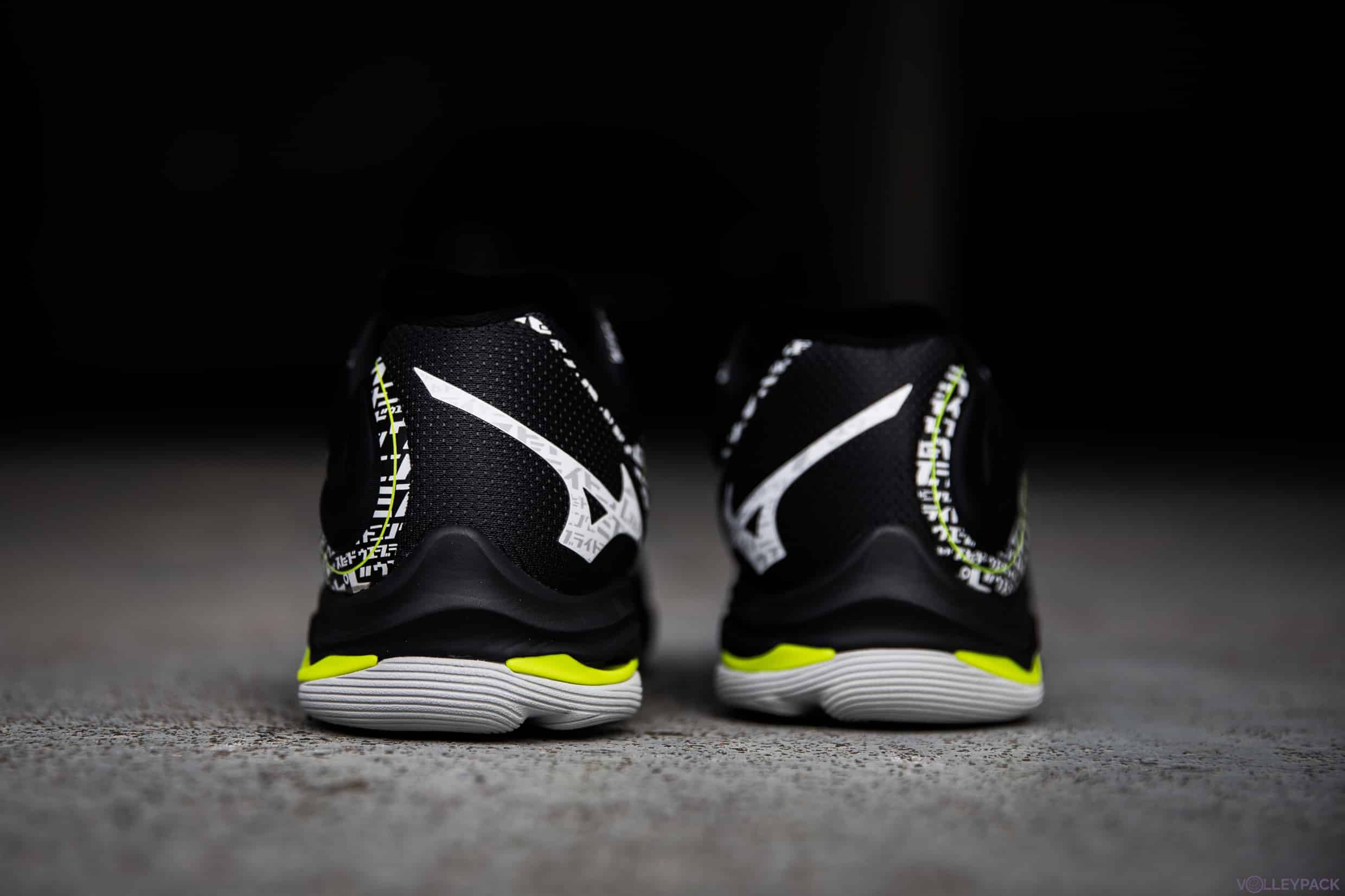 test-volleypack-chaussures-de-volley-mizuno-wave-lightning-Z6-2020-12