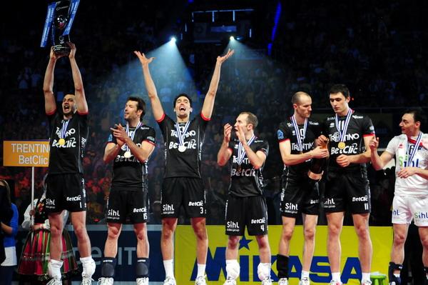 Vainqueur-ligue-des-champions-2010-trentino-volley-errea-1