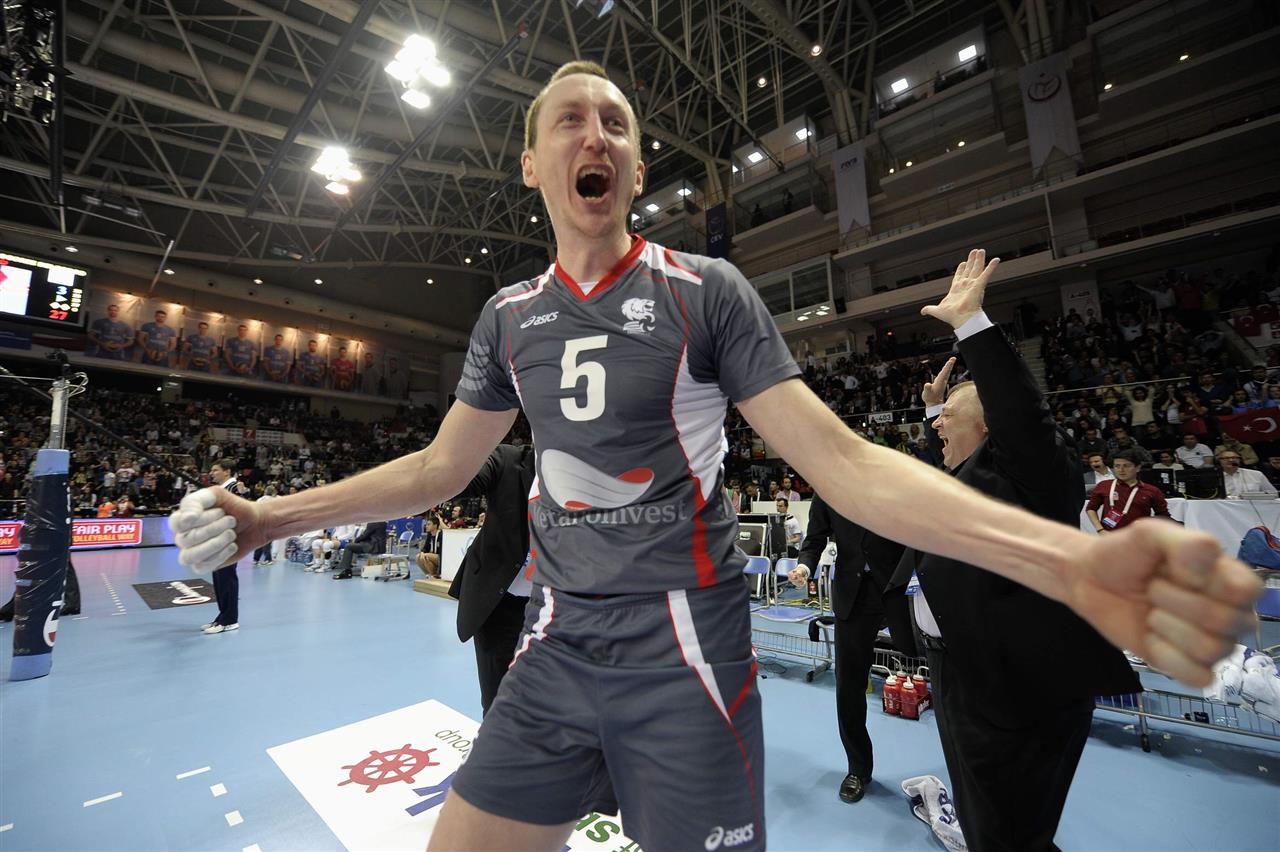 Vainqueur-ligue-des-champions-2014-BELGORIE-BELGOROD-ASICS-1