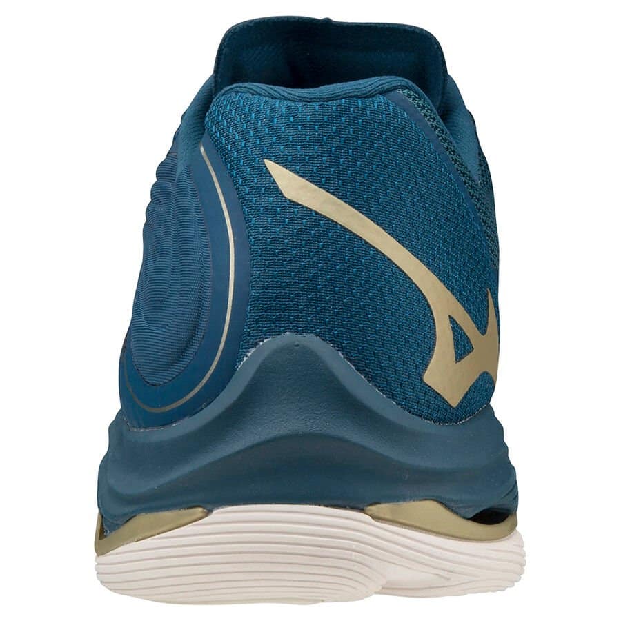 mizuno-presente-son-nouveau-pack-expedition-pour-sa-gamme-volley-7