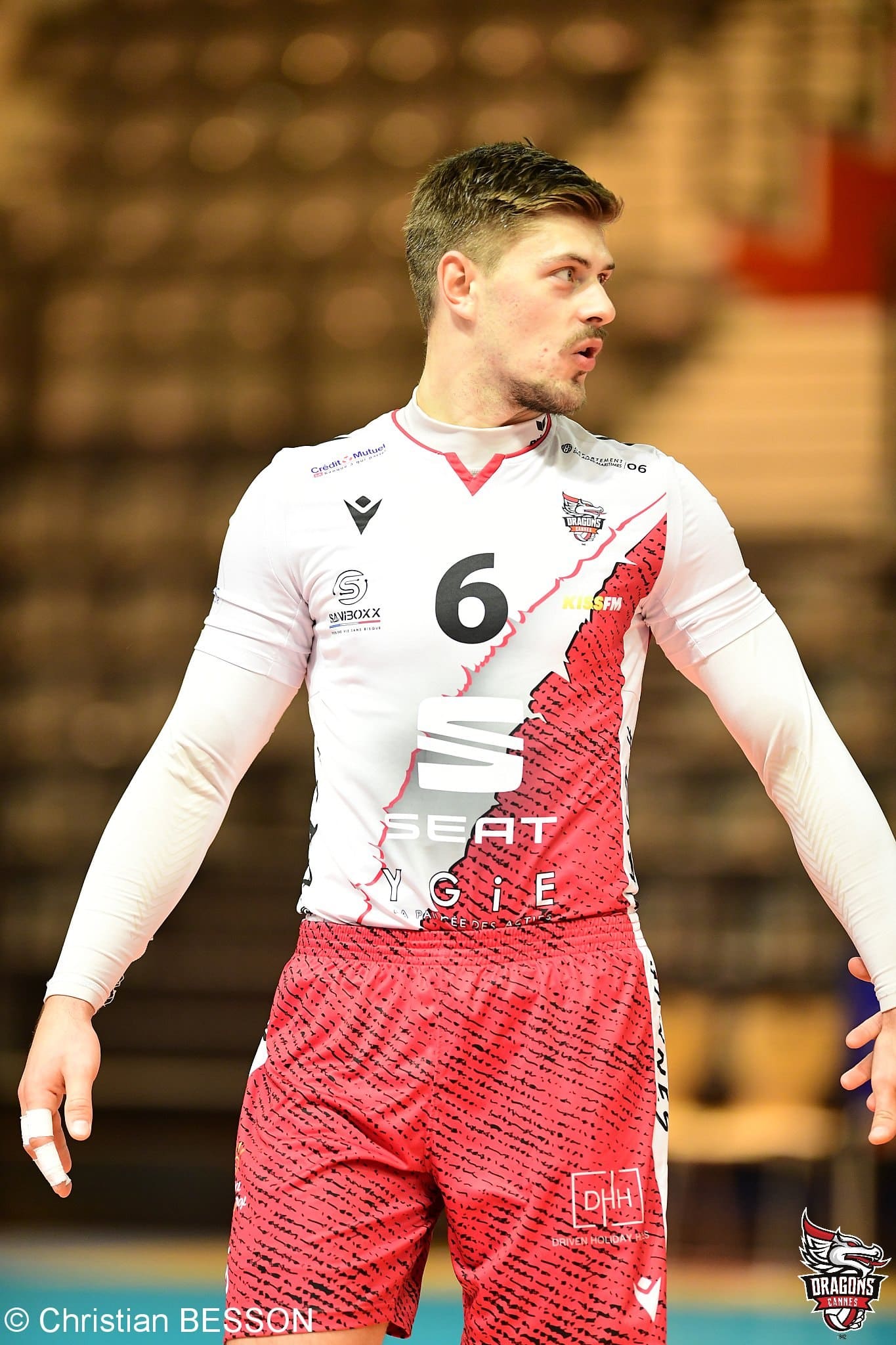 le-maillot-de-las-cannes-elu-le-plus-beau-de-la-saison-2020-2021-par-les-abonnes-de-volleypack-1